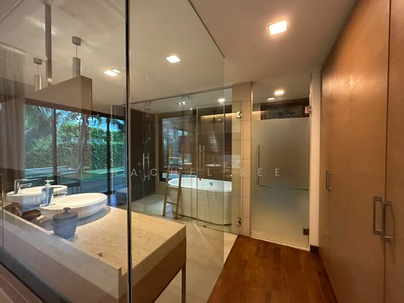 Bungalow House untuk Disewa di Leisure Farm (Gelang Patah) - Rachel See - Bathroom - PropertyGuru.com.my