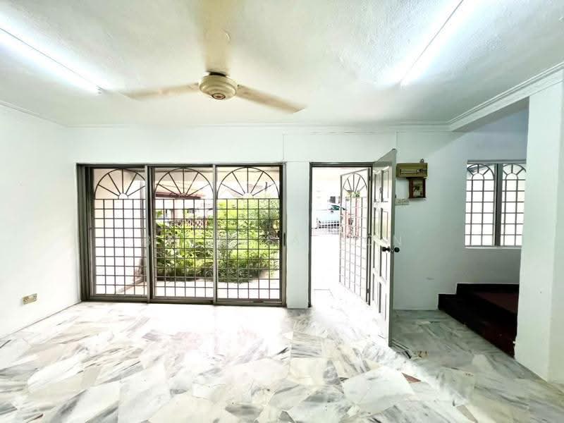 2-storey Terraced House for Sale in Kuala Lumpur (Kuala Lumpur) - Bernisa Bon - Living Room - PropertyGuru.com.my