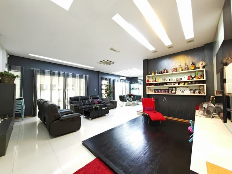Rumah Berkembar untuk Dijual di Stampin (Kuching) - Alfred Chua - Living Room - PropertyGuru.com.my