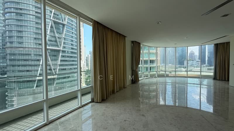 Kediaman Servis untuk Dijual di The Oval - Alice Moo - Living Room - PropertyGuru.com.my