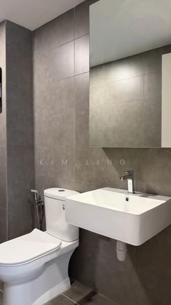 Kondominium untuk Disewa di D'Terra Residences - Kim Ling - Bathroom - PropertyGuru.com.my