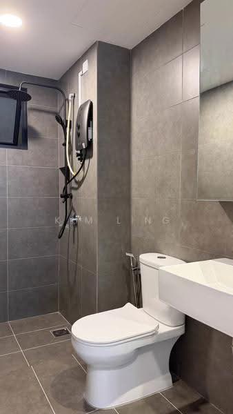 Kondominium untuk Disewa di D'Terra Residences - Kim Ling - Bathroom - PropertyGuru.com.my