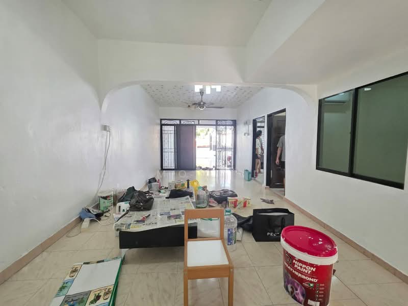 1-storey Terraced House for Rent in Johor Bahru (Johor) - Desmond Lim - Living Room - PropertyGuru.com.my
