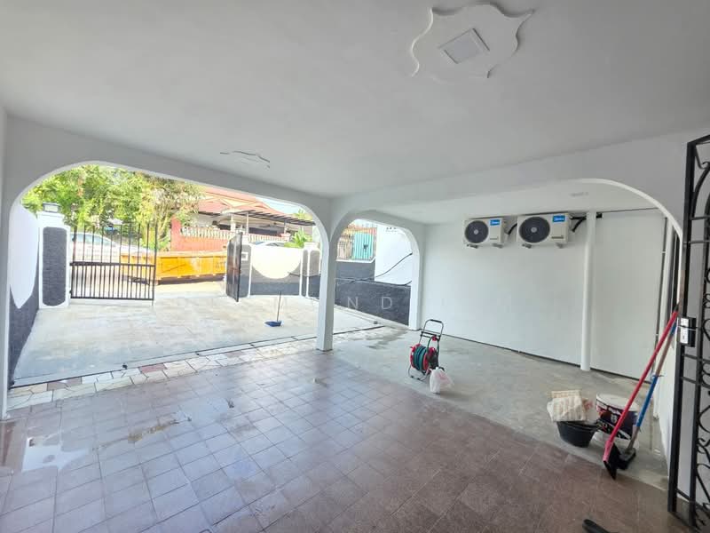 1-storey Terraced House for Rent in Johor Bahru (Johor) - Desmond Lim - Exterior - PropertyGuru.com.my