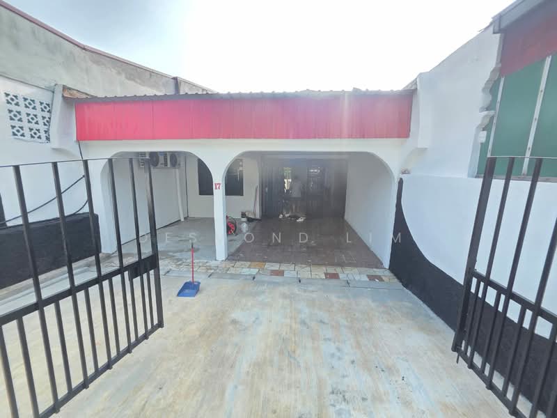1-storey Terraced House for Rent in Johor Bahru (Johor) - Desmond Lim - Exterior - PropertyGuru.com.my