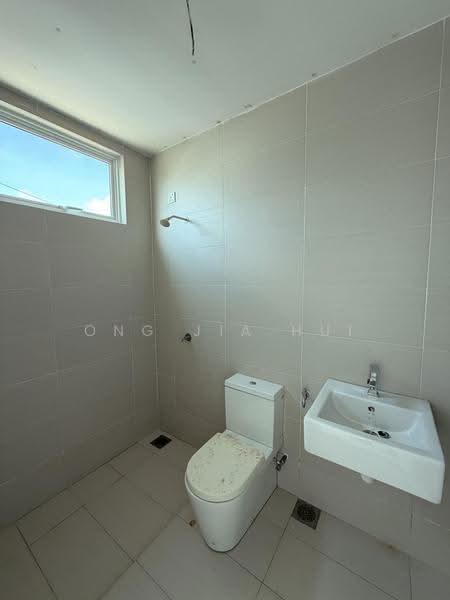 Terraced House for Sale in Bandar Sri Sendayan (Negeri Sembilan) - Ong Jia Hui - Bathroom - PropertyGuru.com.my