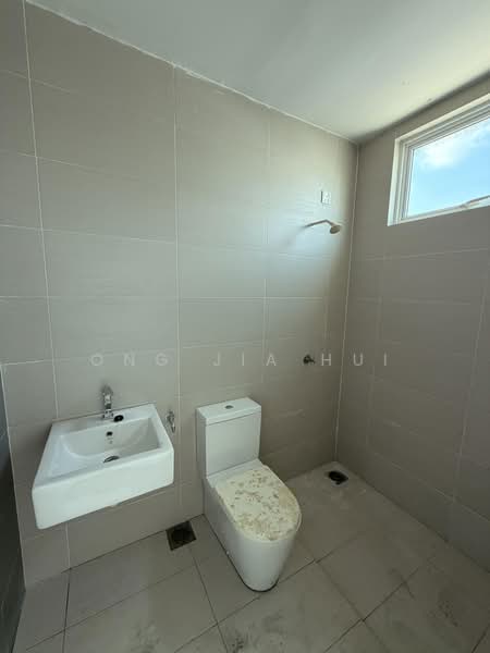 Terraced House for Sale in Bandar Sri Sendayan (Negeri Sembilan) - Ong Jia Hui - Bathroom - PropertyGuru.com.my