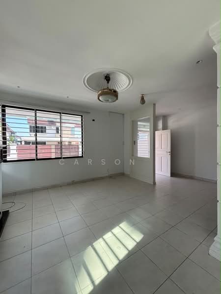 Rumah Kluster untuk Disewa di Taman Adda Heights (Tebrau) - Carson . - Living Room - PropertyGuru.com.my
