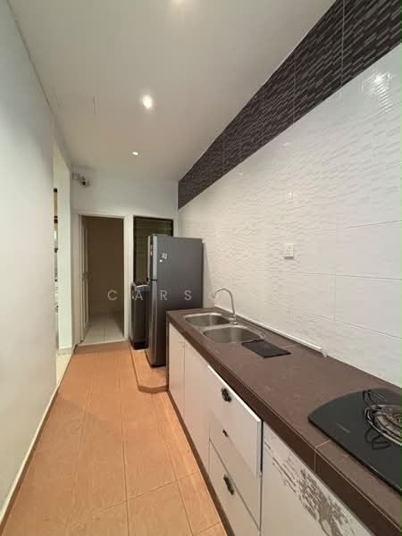 Rumah Kluster untuk Disewa di Taman Adda Heights (Tebrau) - Carson . - Kitchen - PropertyGuru.com.my