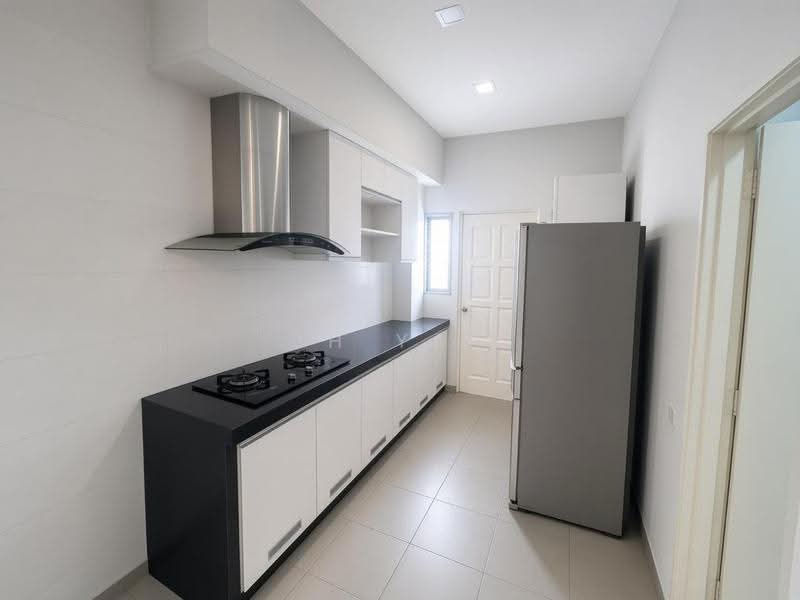 Cluster House for Sale in Setia Tropika (Johor Bahru) - JH Yap - Kitchen - PropertyGuru.com.my