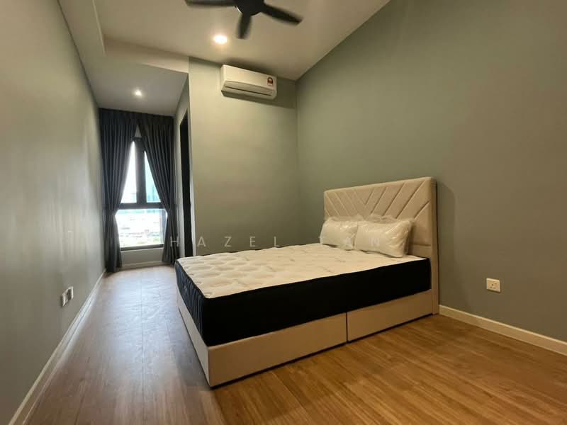 Kediaman Servis untuk Dijual di Sunway Velocity TWO - Hazel Tan - Bedroom - PropertyGuru.com.my
