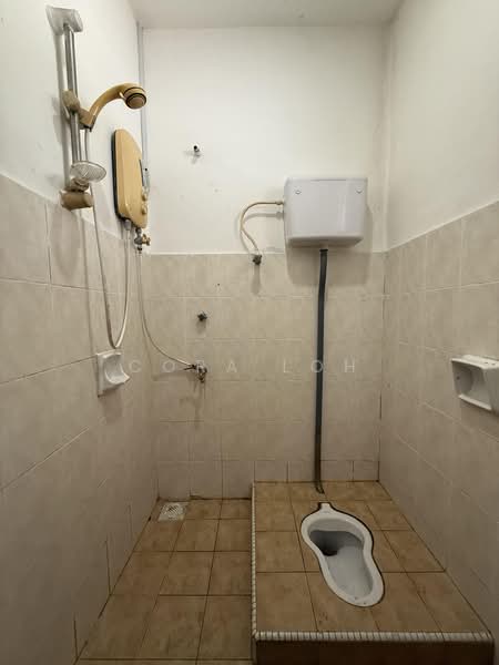 2-storey Terraced House for Rent in Taman Setia Indah (Tebrau) - Cora Loh - Bathroom - PropertyGuru.com.my