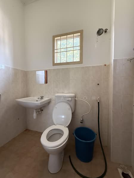 2-storey Terraced House for Rent in Taman Setia Indah (Tebrau) - Cora Loh - Bathroom - PropertyGuru.com.my