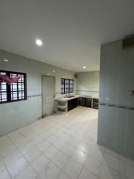 2-storey Terraced House for Sale in Taman Menglembu Berlian (Menglembu) - Joseph Wong - Kitchen - PropertyGuru.com.my