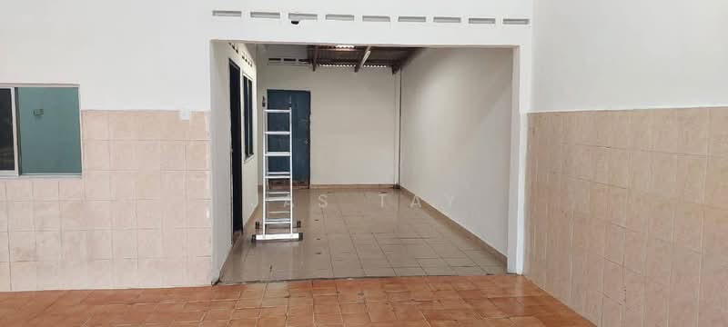 Kedai untuk Disewa di Plentong (Johor) - Jas Tay - Interior - PropertyGuru.com.my