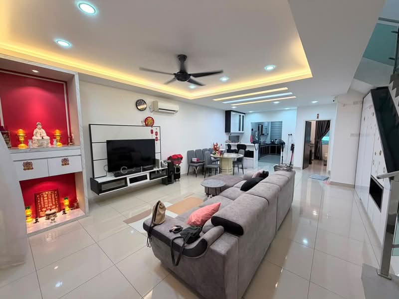 2-storey Terraced House for Sale in Mutiara Rini (Skudai) - Cindy Lim - Living Room - PropertyGuru.com.my