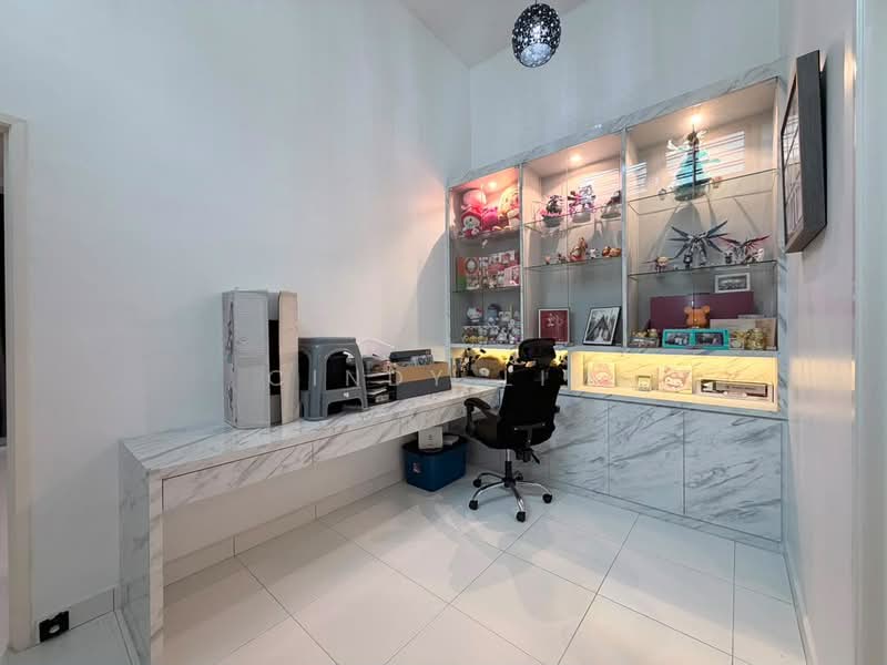 2-storey Terraced House for Sale in Mutiara Rini (Skudai) - Cindy Lim - Study - PropertyGuru.com.my