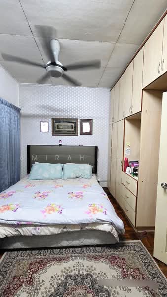Rumah Teres 2-Tingkat untuk Dijual di Subang Bestari (Shah Alam) - Amirah Azmi - Bedroom - PropertyGuru.com.my