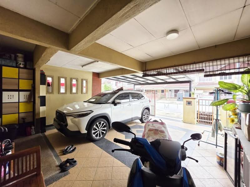 2-storey Terraced House for Sale in Subang Bestari (Shah Alam) - Amirah Azmi - PropertyGuru.com.my