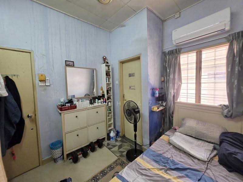 2-storey Terraced House for Sale in Subang Bestari (Shah Alam) - Amirah Azmi - PropertyGuru.com.my
