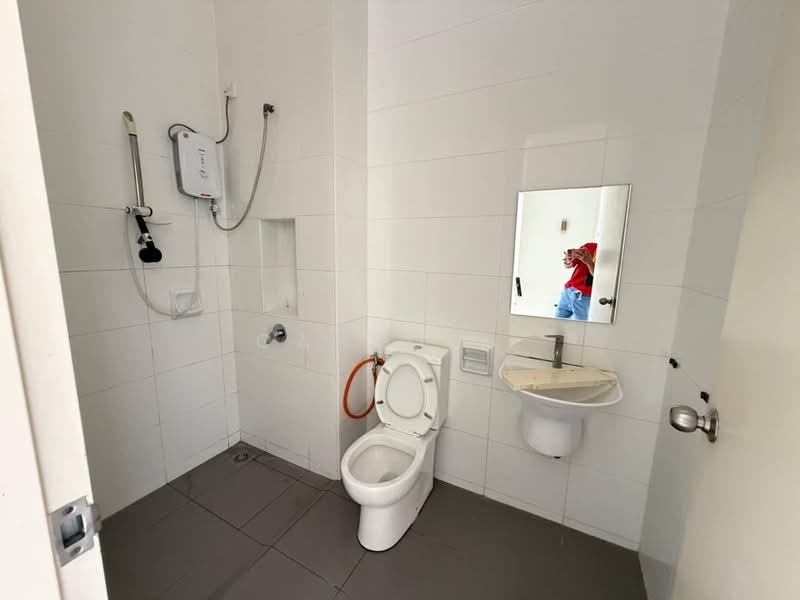 Terraced House for Sale in Johor Bahru (Johor) - Carson . - Bathroom - PropertyGuru.com.my