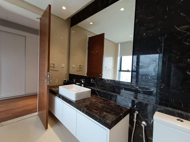 Kediaman Servis untuk Dijual di The Astaka @ 1 Bukit Senyum - Joyce Ong - Bathroom - PropertyGuru.com.my