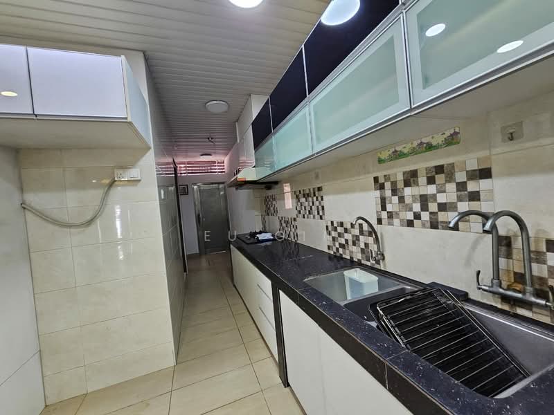 2-storey Terraced House for Sale in Puchong (Selangor) - Eu Gin - Kitchen - PropertyGuru.com.my
