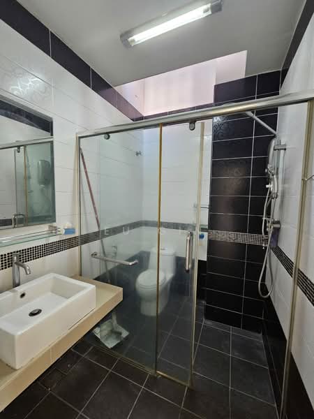 2-storey Terraced House for Sale in Puchong (Selangor) - Eu Gin - Bathroom - PropertyGuru.com.my