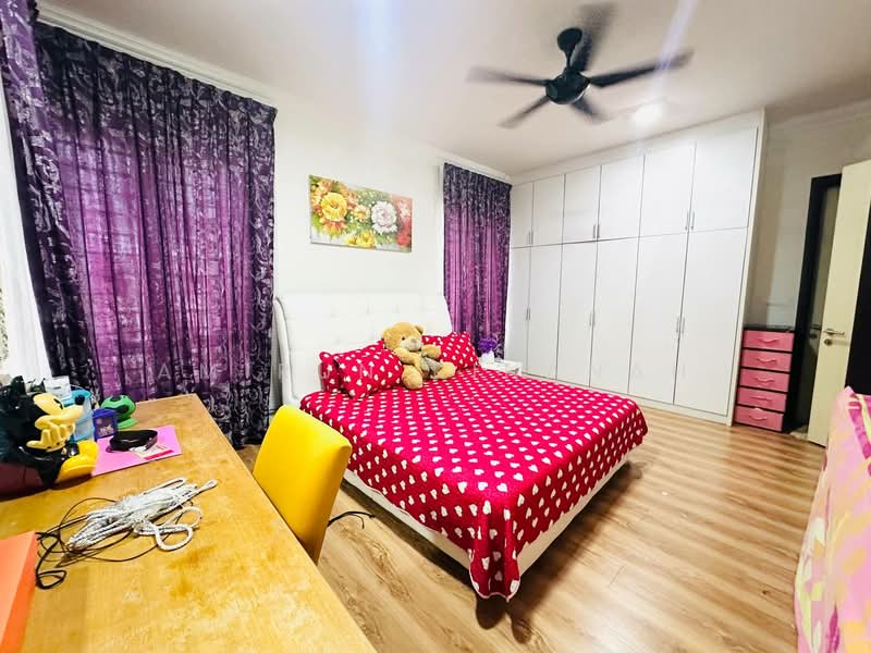 Rumah Berkembar untuk Dijual di Taman Tropika 2 (Kajang) - Amirun Kinanah - Bedroom - PropertyGuru.com.my