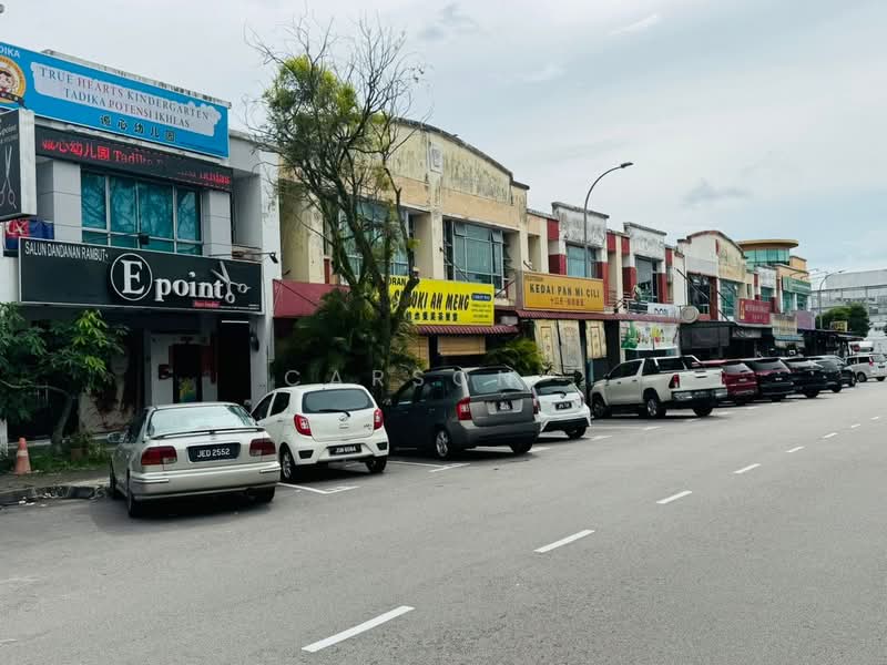 Shop / Office for Sale in Taman Gaya (Ulu Tiram) - Carson . - Exterior - PropertyGuru.com.my