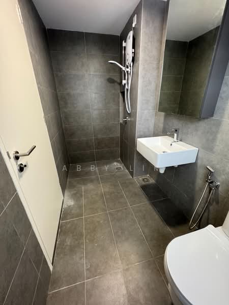 Kondominium untuk Disewa di D'Terra Residences - Abby Lim - Bathroom - PropertyGuru.com.my