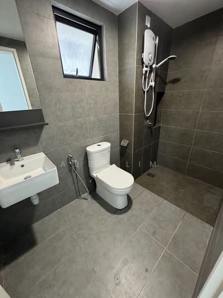 Kondominium untuk Disewa di D'Terra Residences - Abby Lim - Bathroom - PropertyGuru.com.my