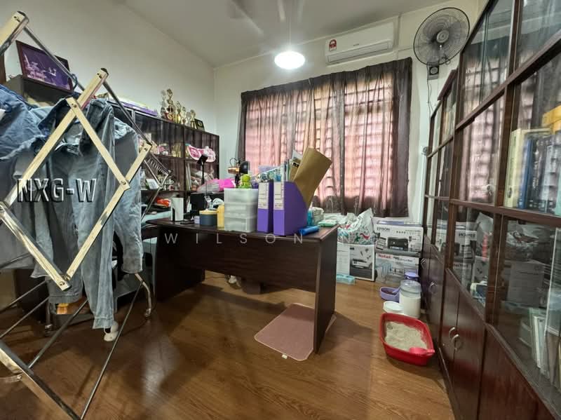 Bungalow House for Sale in Taman Aman Perdana (Kapar) - Wilson Ng - Study - PropertyGuru.com.my