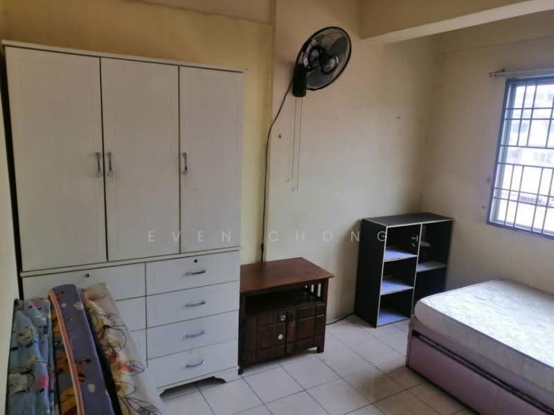 Apartment for Sale at Kantan Court - Even Chong - Bedroom - PropertyGuru.com.my