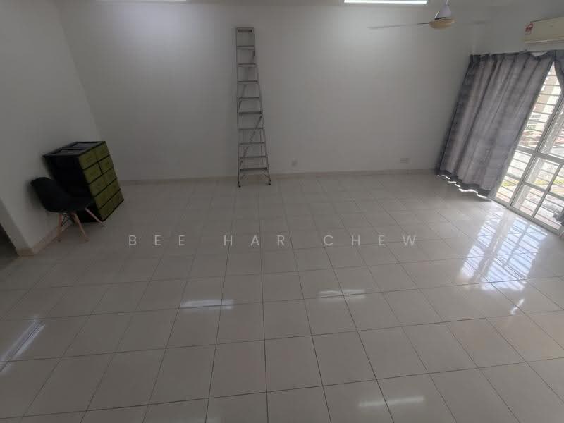 2-storey Terraced House for Sale in Alam Nusantara (Setia Alam) - Bee Har Chew - Living Room - PropertyGuru.com.my