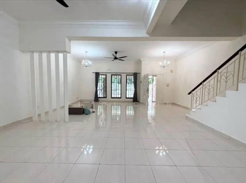Rumah Teres 2-Tingkat untuk Disewa di Taman Pelangi Indah (Ulu Tiram) - Puyol Chin - Living Room - PropertyGuru.com.my