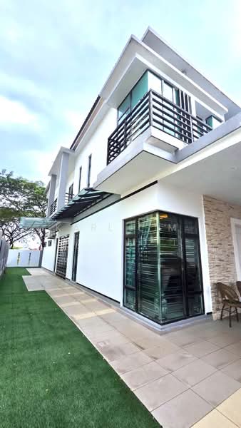 Semi-Detached House for Sale in Taman Seri Austin (Tebrau) - Karl Lim - Exterior - PropertyGuru.com.my