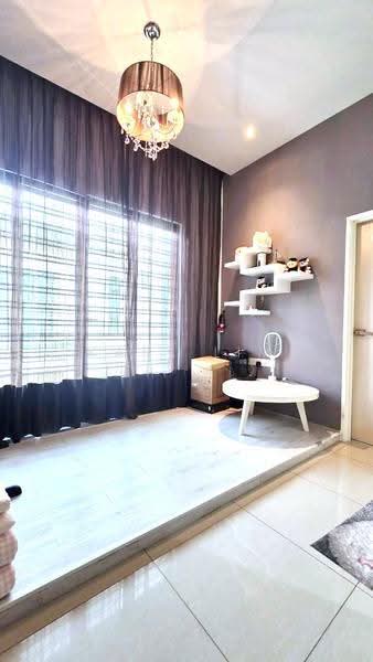 Semi-Detached House for Sale in Taman Seri Austin (Tebrau) - Karl Lim - Living Room - PropertyGuru.com.my