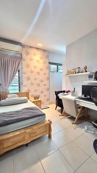 Semi-Detached House for Sale in Taman Seri Austin (Tebrau) - Karl Lim - Bedroom - PropertyGuru.com.my