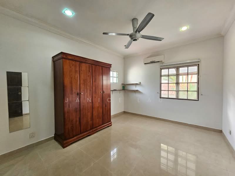 Rumah Berkembar untuk Dijual di Taman Lagenda Mas (Cheras) - Janice Lau - Bedroom - PropertyGuru.com.my