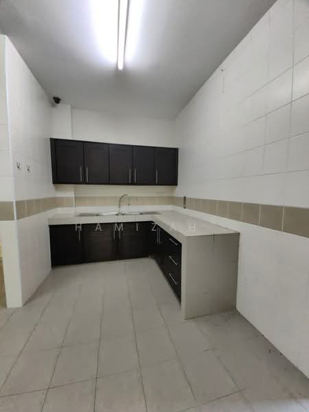 Rumah Berkembar untuk Disewa di Presint 15 (Putrajaya) - Hamizah . - Kitchen - PropertyGuru.com.my