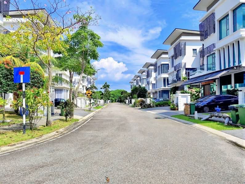 Bungalow House for Sale in Shah Alam (Selangor) - Mr Soon - Exterior - PropertyGuru.com.my