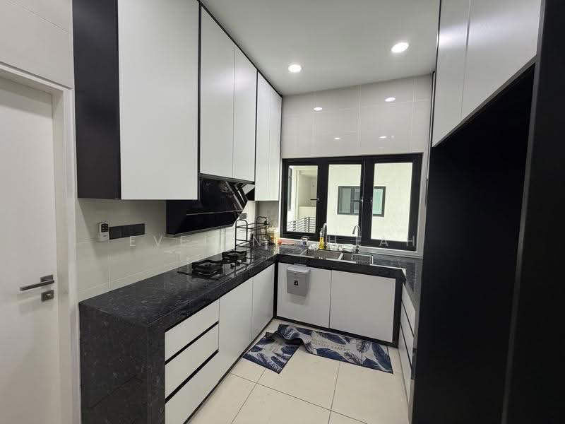 Condominium for Sale at Sky Condominium (Skyz Residence) - Evelyn Cheah - Kitchen - PropertyGuru.com.my