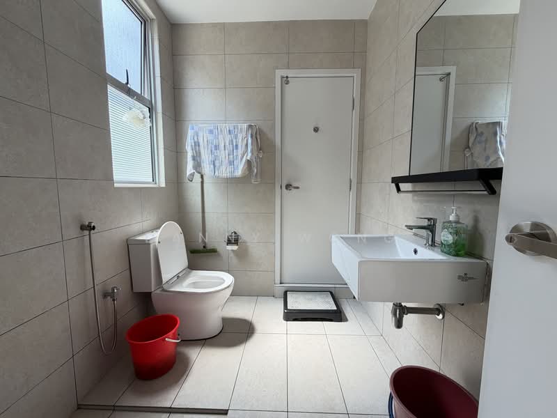 2-storey Terraced House for Sale in Tamansari (Rawang) - Danny Wong - Bathroom - PropertyGuru.com.my