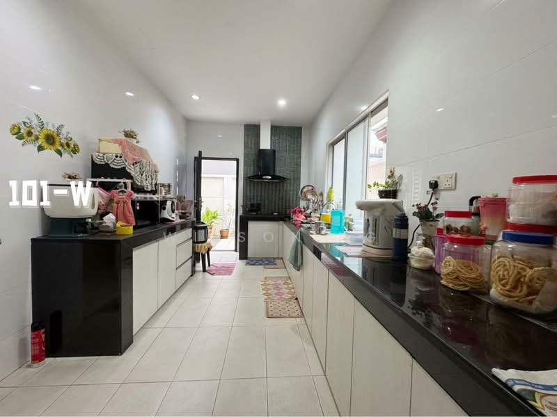Semi-Detached House for Sale in Ambang Botanic (Klang) - Wilson Ng - Kitchen - PropertyGuru.com.my