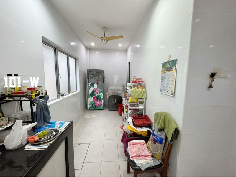 Semi-Detached House for Sale in Ambang Botanic (Klang) - Wilson Ng - Kitchen - PropertyGuru.com.my