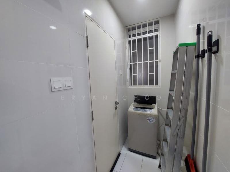 Service Residence for Sale at Skypod Residence - Bryan Choo - Interior - PropertyGuru.com.my