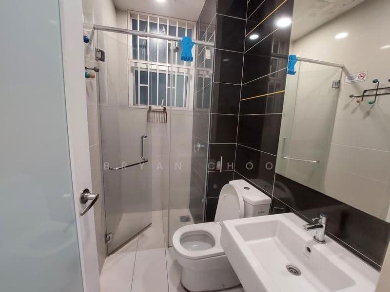 Service Residence for Sale at Skypod Residence - Bryan Choo - Bathroom - PropertyGuru.com.my