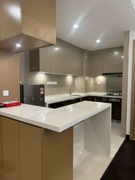 Kondominium untuk Dijual di R&F Princess Cove Phase 2-Seine Region - Katherine Low - Kitchen - PropertyGuru.com.my
