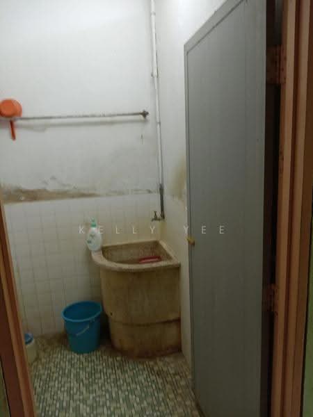 1-storey Terraced House for Sale in Taman Selasih (Kulim) - Kelly Yee - Bathroom - PropertyGuru.com.my